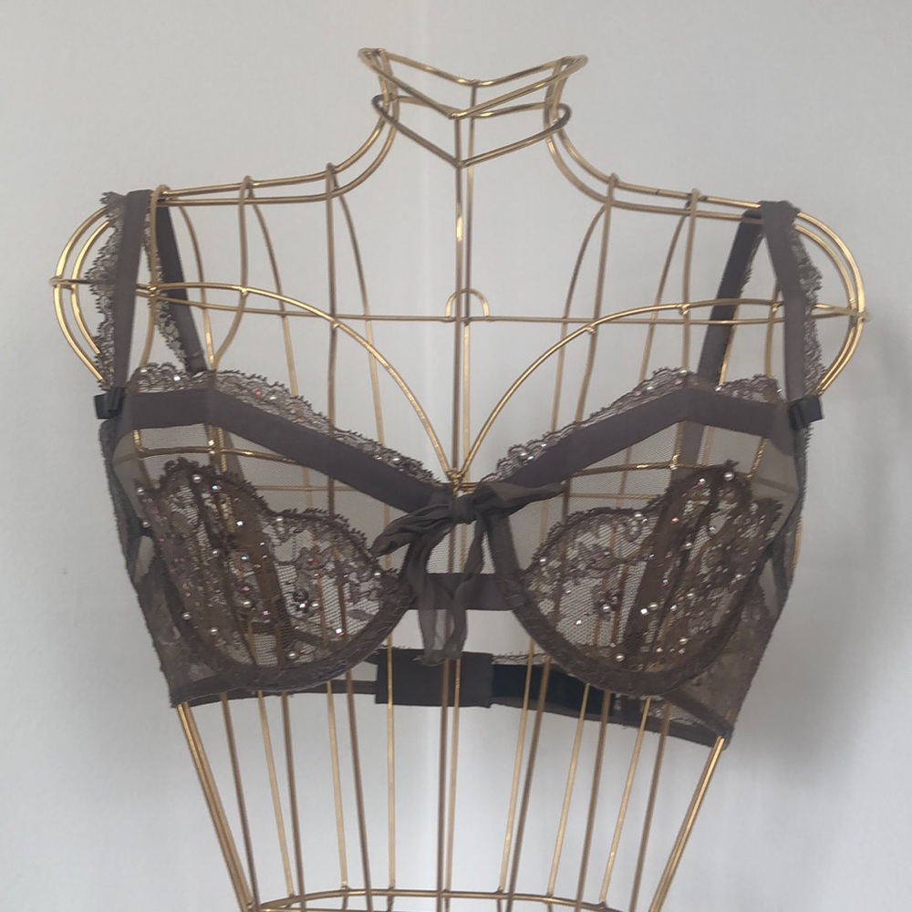 Victoria’s Secret bra